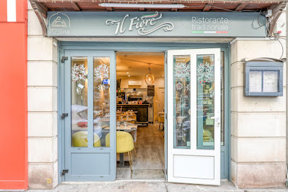 Pizza de IL FIORE Restaurant pizzeria au feu de bois et pâtes MAISON salle climatisée à Angers