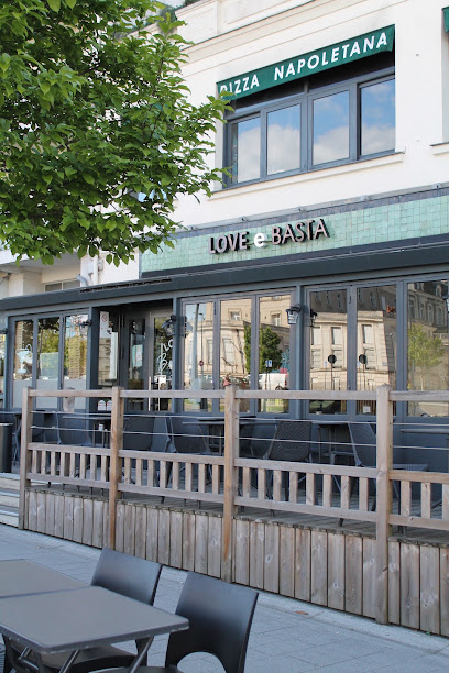 Pizza de Love e Basta à Angers